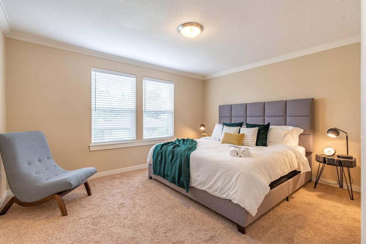 Modern Home, Four Bedrooms, King Beds Tigard Zewnętrze zdjęcie