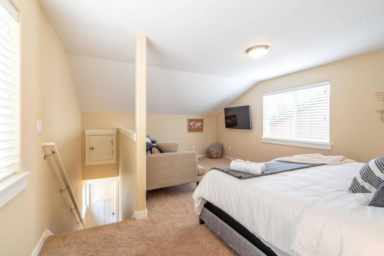 Modern Home, Four Bedrooms, King Beds Tigard Zewnętrze zdjęcie