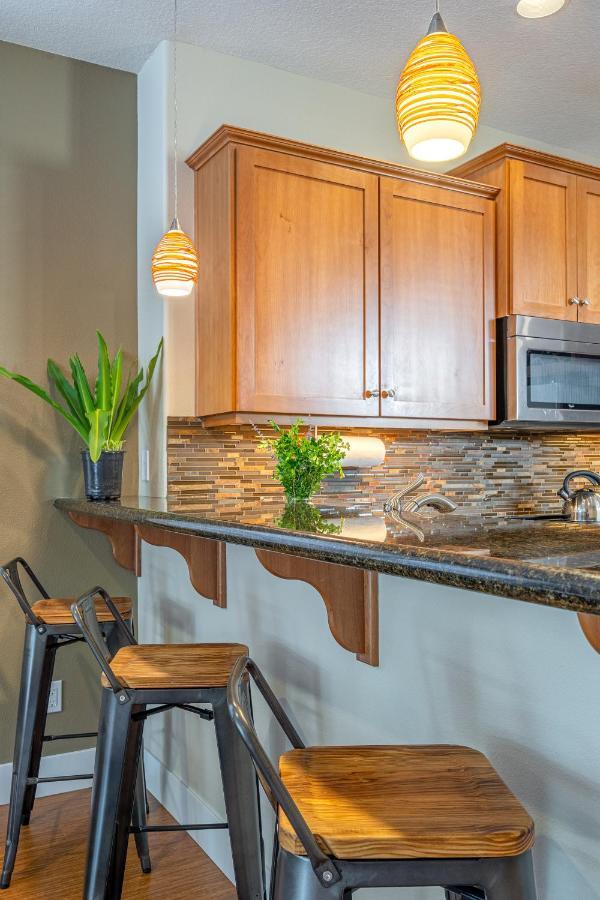 Modern Home, Four Bedrooms, King Beds Tigard Zewnętrze zdjęcie