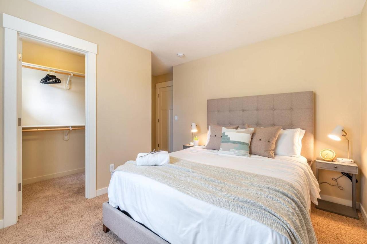 Modern Home, Four Bedrooms, King Beds Tigard Zewnętrze zdjęcie
