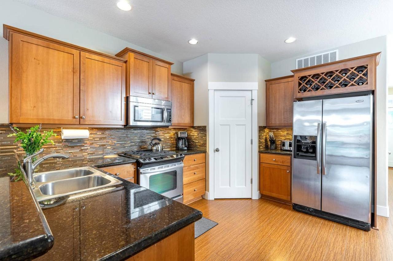 Modern Home, Four Bedrooms, King Beds Tigard Zewnętrze zdjęcie
