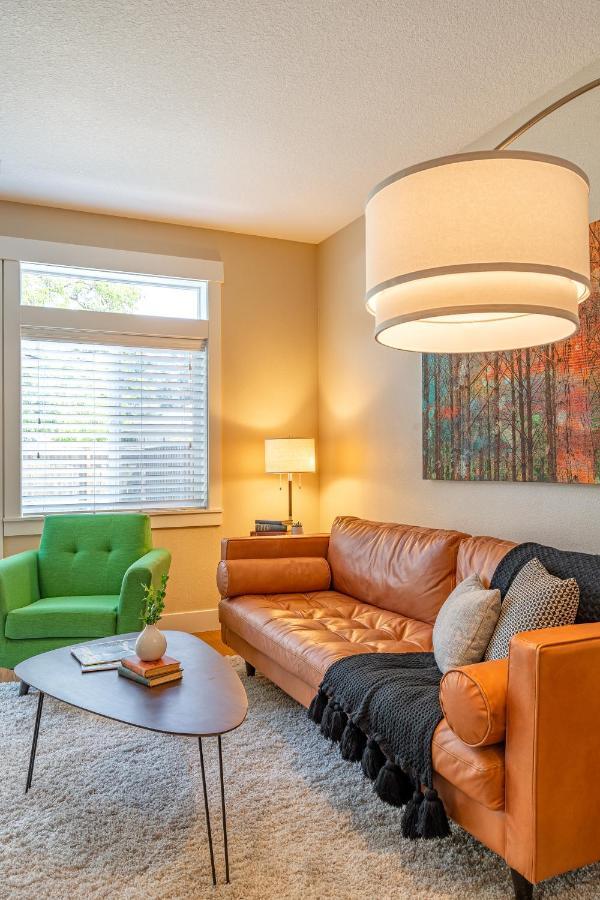 Modern Home, Four Bedrooms, King Beds Tigard Zewnętrze zdjęcie